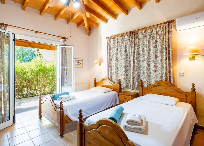 Sea Pines Villa Nea Dimmata